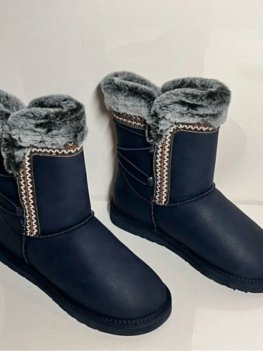 Lamo Alma Fur Lined Short Winter Boots